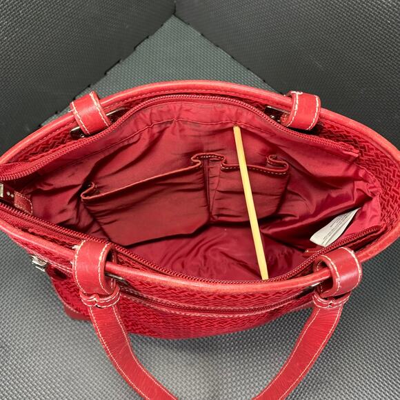 🔴 TABOLS Casual Leather Red Shoulder and Handbag Purse Size Medium CA 23147 - Picture 6 of 11